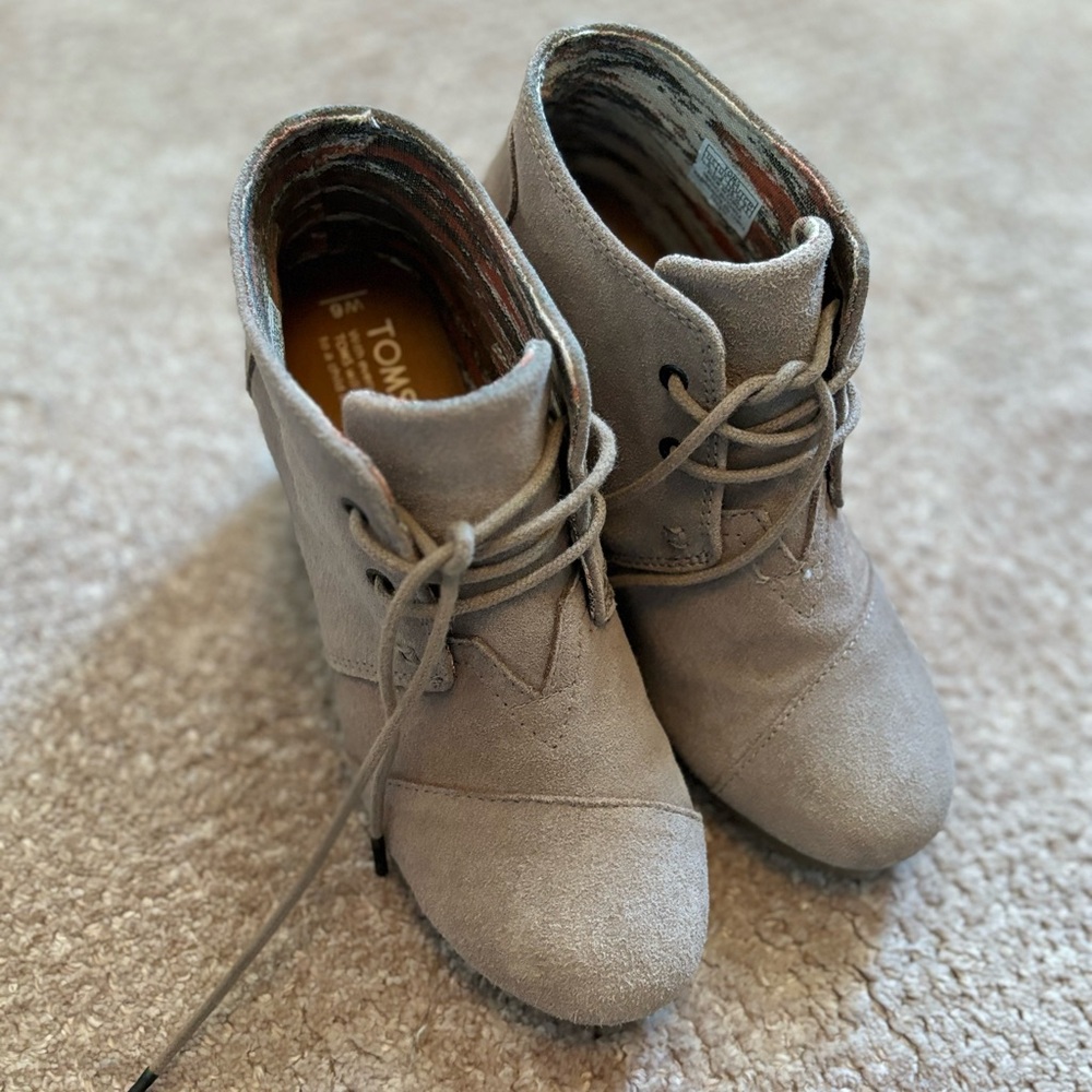 Toms Wedge Suede Booties. Hardly worn. In great condition. Side 6.5